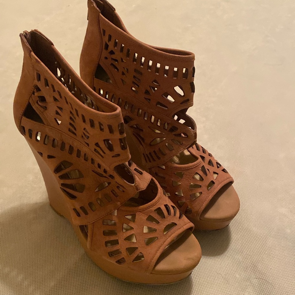 Gianni Bini Wedge